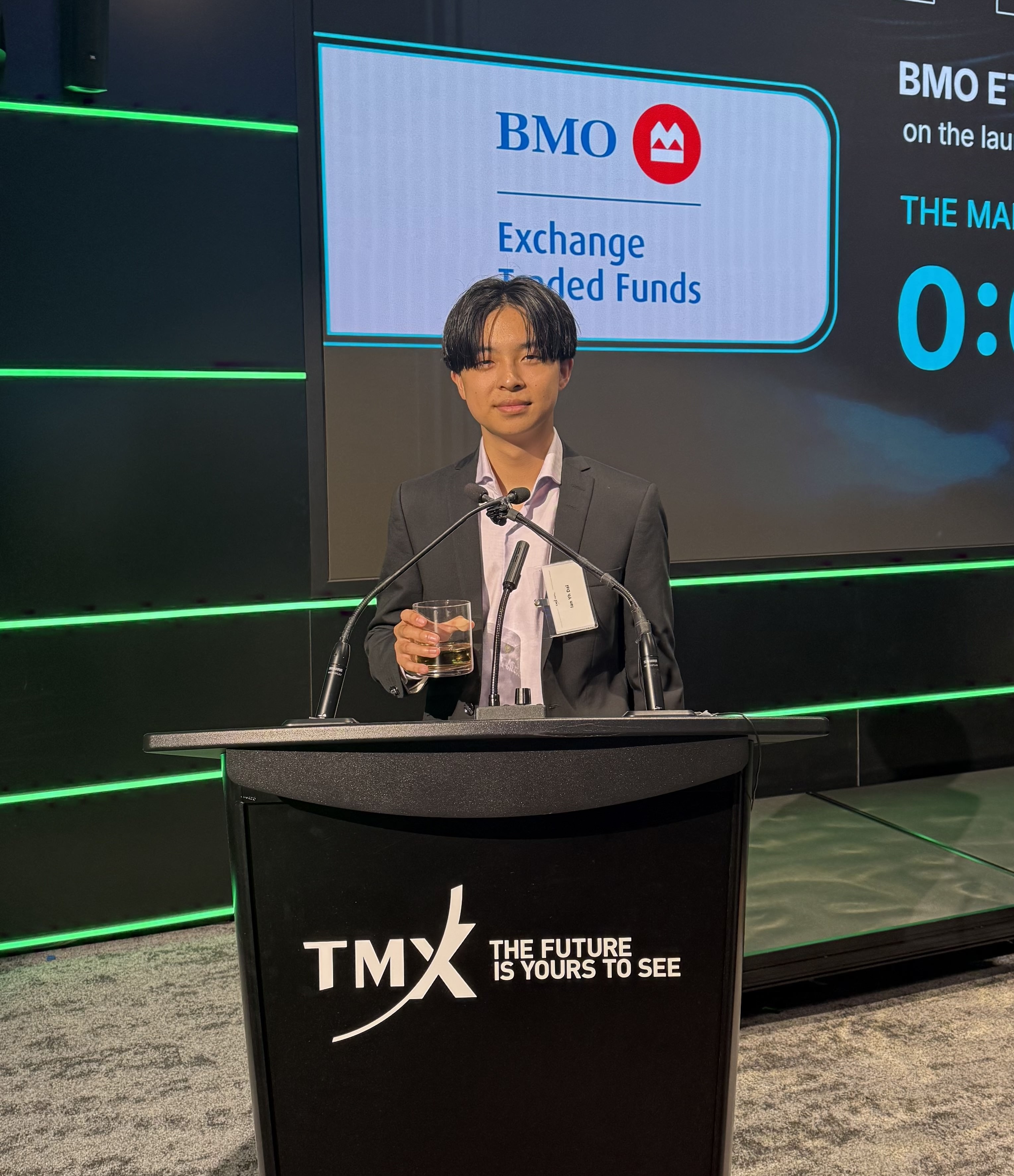 Closed Stock Market (TSX) - IMG_5863.jpg